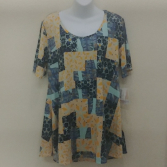 LulaRoe Patterned Blocked Perfect T Top - Picture 3 of 12